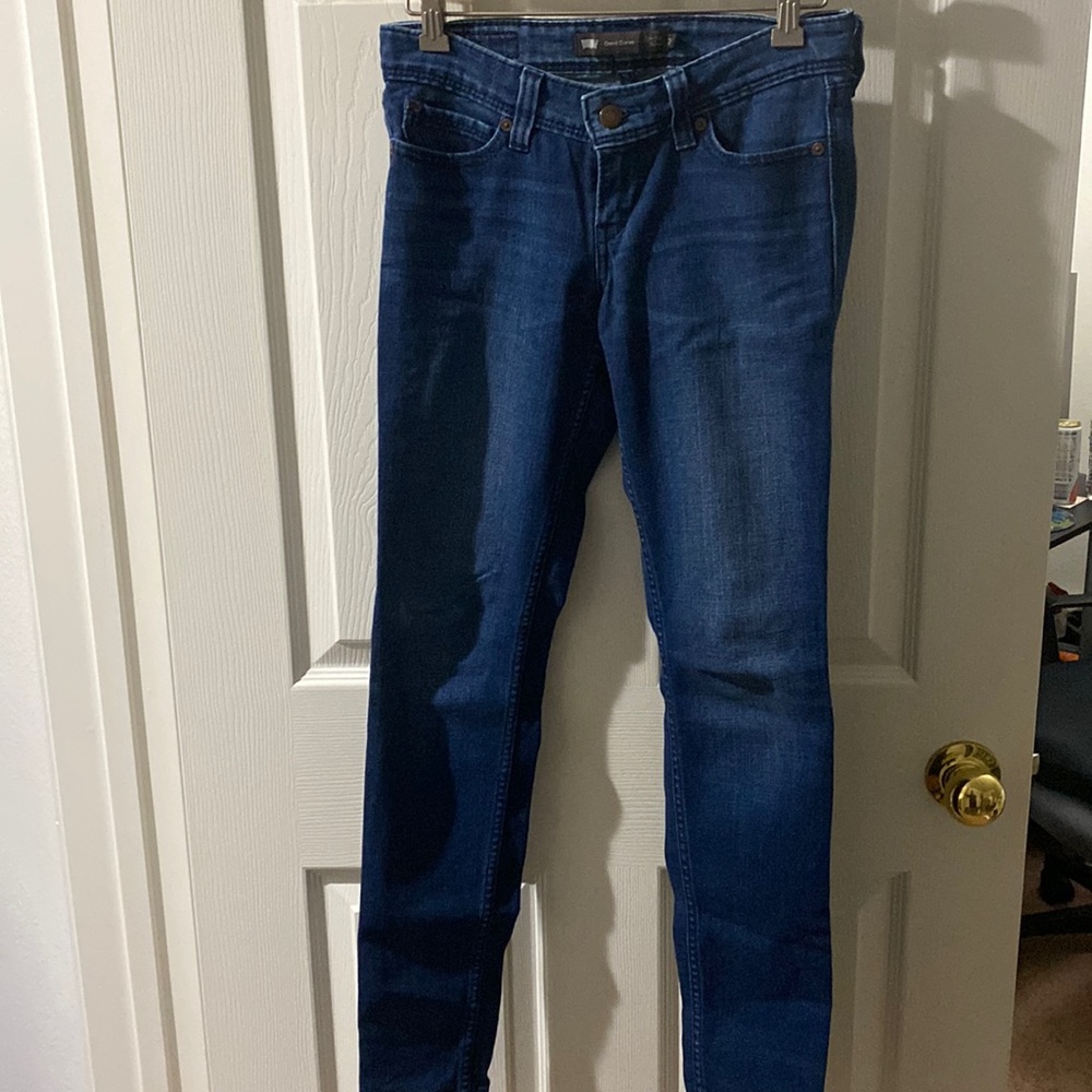 Levi’s Demi. Women’s demi size 25